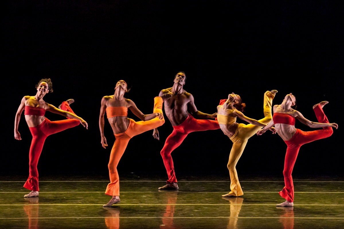 Review: Grupo Corpo - ballet, samba, salsa in Triz and Parabelo