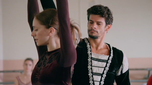 Still from the documentary 'Primeiro Bailarino' about Royal Ballet principal Thiago Soares