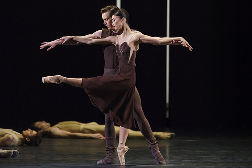 Calvin Richardson and Fumi Kaneko in Asphodel Meadows, The Royal Ballet © 2019 ROH. Photograph by Bill Cooper
