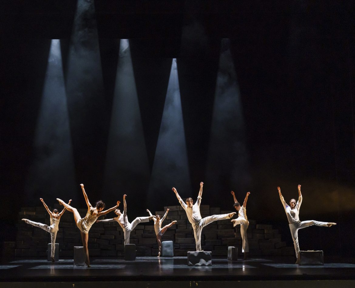 Birmingham Royal Ballet - Sense of Time. Photo by Bill Cooper
