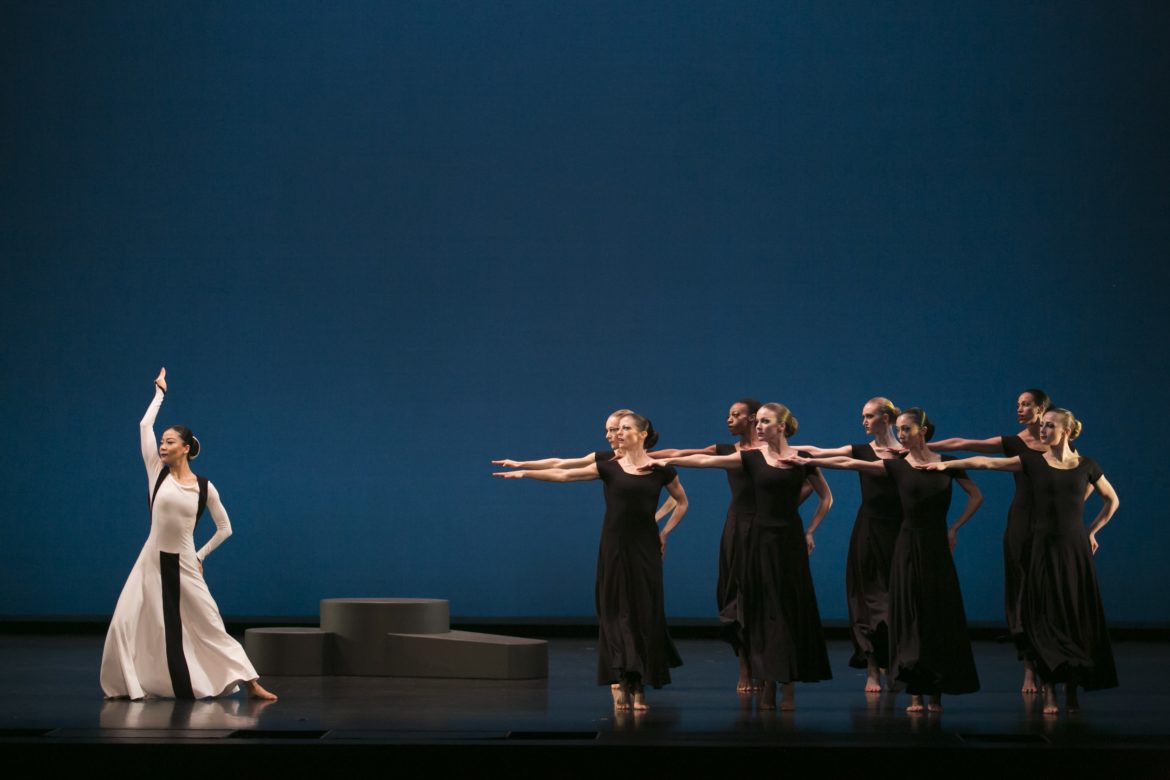 Xin Ying (soloist) and Martha Graham Dance Company in Martha Graham's "Prelude to Action". Photo by Melissa Sherwood.